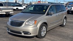 2016 Chrysler Town and Country Limited Platinum