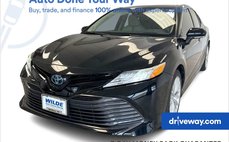 2019 Toyota Camry Hybrid XLE