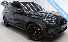 2023 BMW X7 M60i