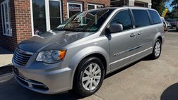 2016 Chrysler Town and Country Touring