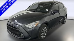 2020 Toyota Yaris Hatchback LE