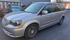 2014 Chrysler Town and Country S