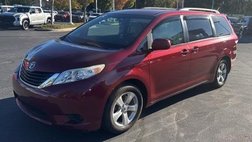 2012 Toyota Sienna LE 7-Passenger Auto Access Seat