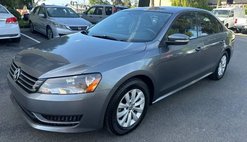 2014 Volkswagen Passat 1.8T Wolfsburg Edition