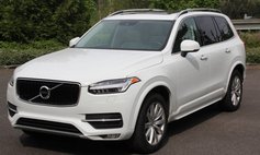2016 Volvo XC90 T6 Momentum