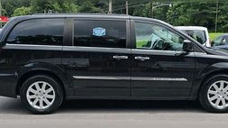 2016 Chrysler Town and Country Touring