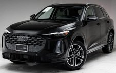 2025 Audi Q5 quattro Premium TFSI