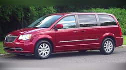 2016 Chrysler Town and Country Touring