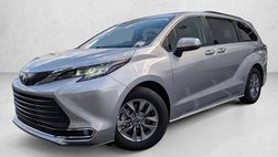 2022 Toyota Sienna XLE