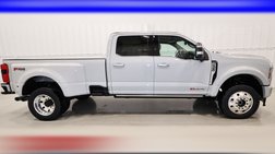 2026 Ford F-450 Super Duty Platinum