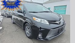 2020 Toyota Sienna XLE