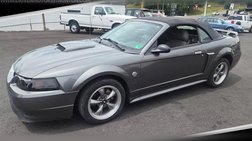 2004 Ford Mustang GT Deluxe