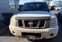2014 Nissan Titan SV