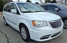 2015 Chrysler Town and Country Touring