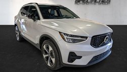 2024 Volvo XC40 B5 Core Bright Theme