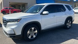 2023 Honda Pilot EX-L w/Rear Captain's Chairs