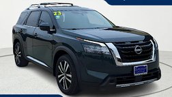 2023 Nissan Pathfinder Platinum