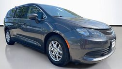 2020 Chrysler Voyager LX