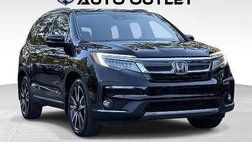 2019 Honda Pilot Touring w/Rear Captain's Chairs