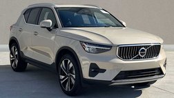 2025 Volvo XC40 B5 Plus Bright Theme