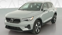 2025 Volvo XC40 B5 Core Bright Theme