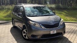 2013 Toyota Sienna LE 8-Passenger