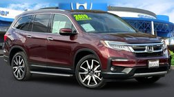 2019 Honda Pilot Touring w/Rear Captain's Chairs