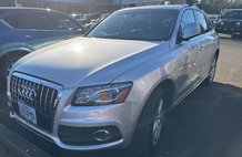 2011 Audi Q5 3.2 quattro Premium Plus