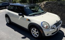 2008 MINI Cooper Base