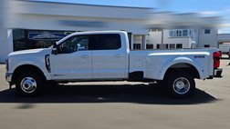 2026 Ford Super Duty F-350 Lariat