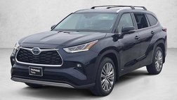 2023 Toyota Highlander Hybrid Platinum