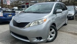 2012 Toyota Sienna LE 8-Passenger