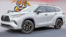 2025 Toyota Highlander Hybrid XLE Nightshade