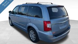 2016 Chrysler Town and Country Touring