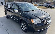 2014 Chrysler Town and Country Touring-L