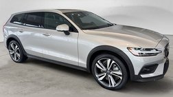 2025 Volvo V60 Cross Country B5 Plus