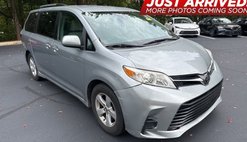 2019 Toyota Sienna LE