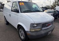 2004 GMC Safari Base