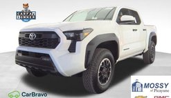 2025 Toyota Tacoma SR