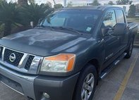 2010 Nissan Titan SE