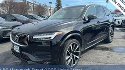 2021 Volvo XC90 T6 Momentum 6-Passenger