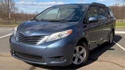 2015 Toyota Sienna LE