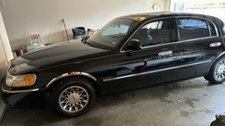 2000 Lincoln Town Car Signature