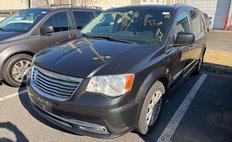 2015 Chrysler Town and Country Touring