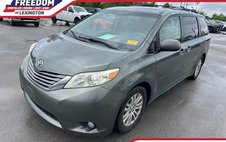 2014 Toyota Sienna XLE 7-Passenger Auto Access Se