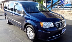 2015 Chrysler Town and Country Touring-L
