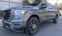 2022 Nissan Titan SV