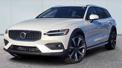 2025 Volvo V60 Cross Country B5 Ultra