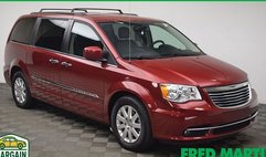 2016 Chrysler Town and Country Touring