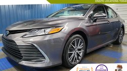 2023 Toyota Camry Hybrid XLE